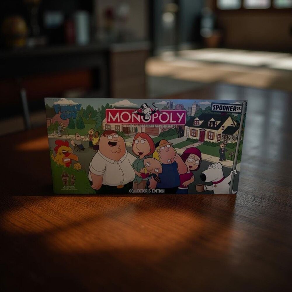 NEW 2010 Open Box USAopoly Family Guy Collector's Edition Monopoly COMPLETE